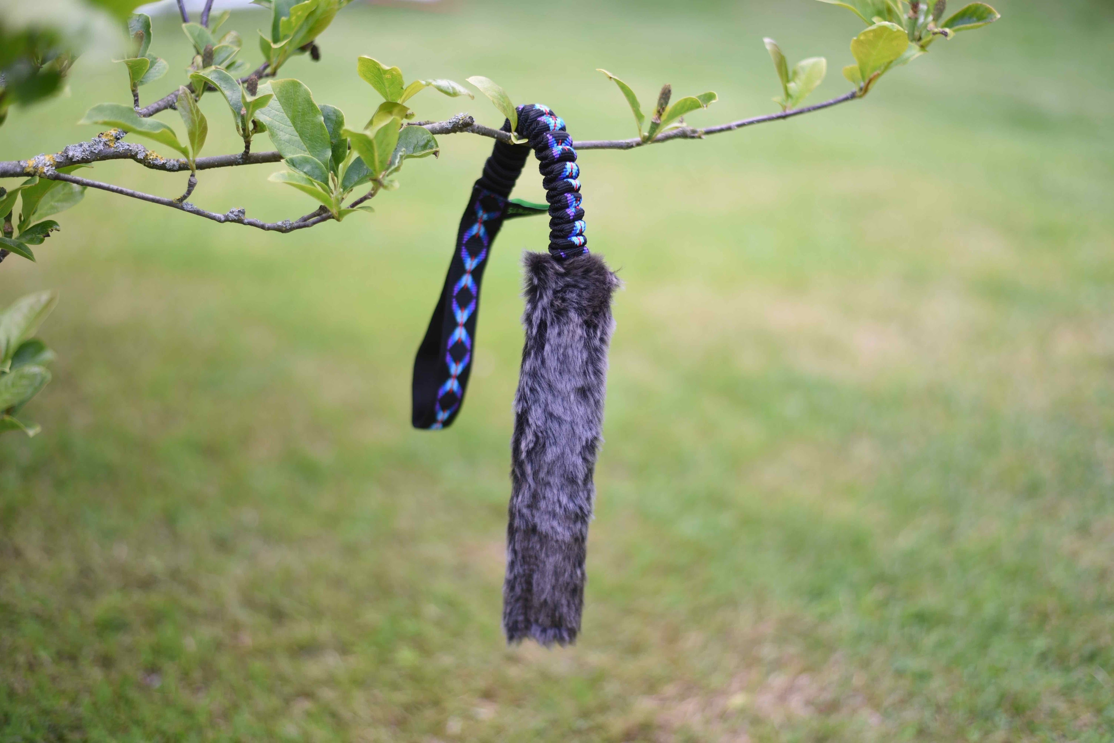 JOUET OVEJA FOURRURE ET ELASTIQUE