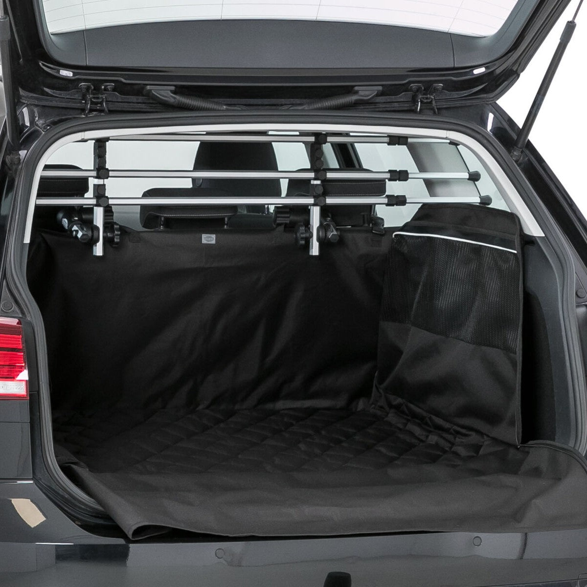 Protège-coffre de voiture
