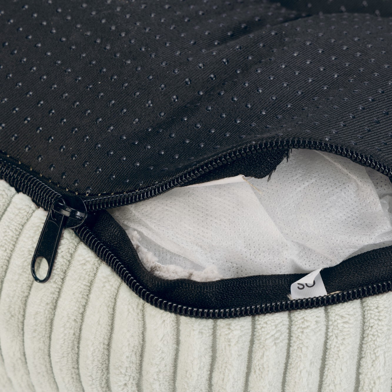 Coussin velours côtelé