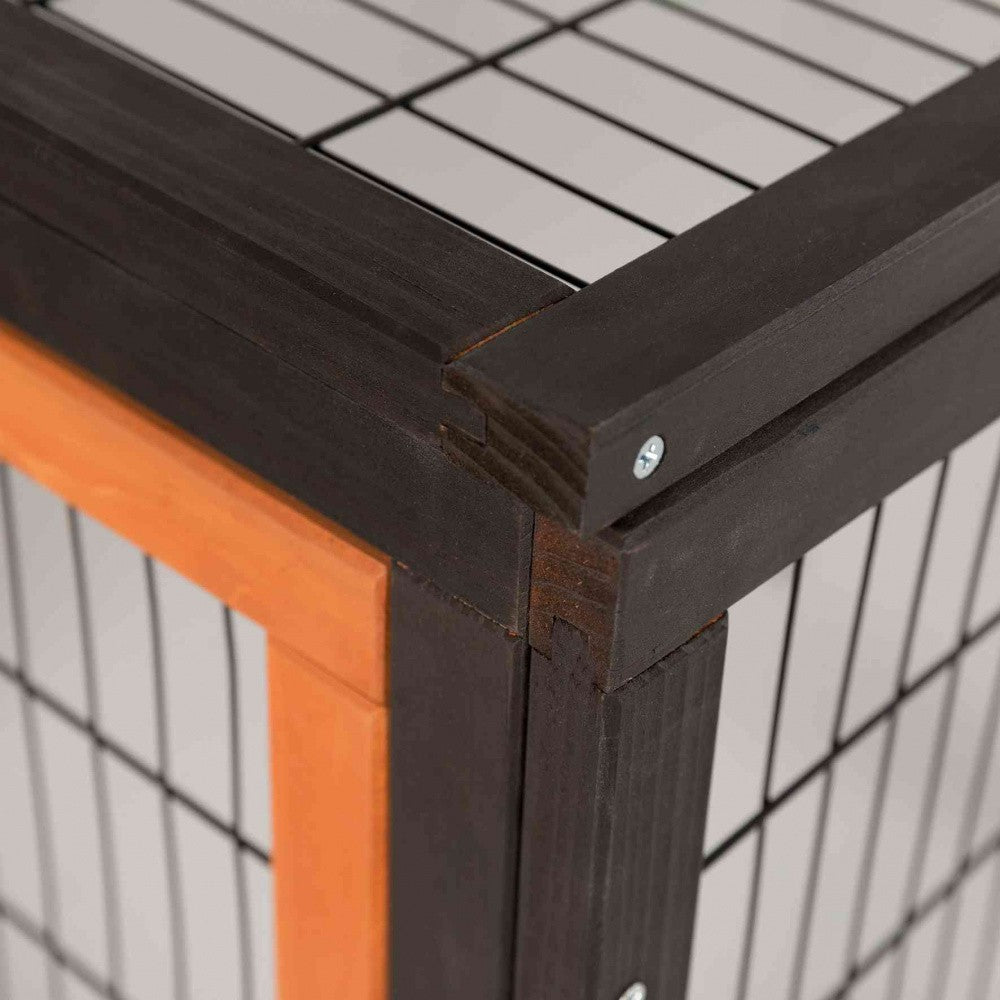 Enclos avec abri et ouvertures