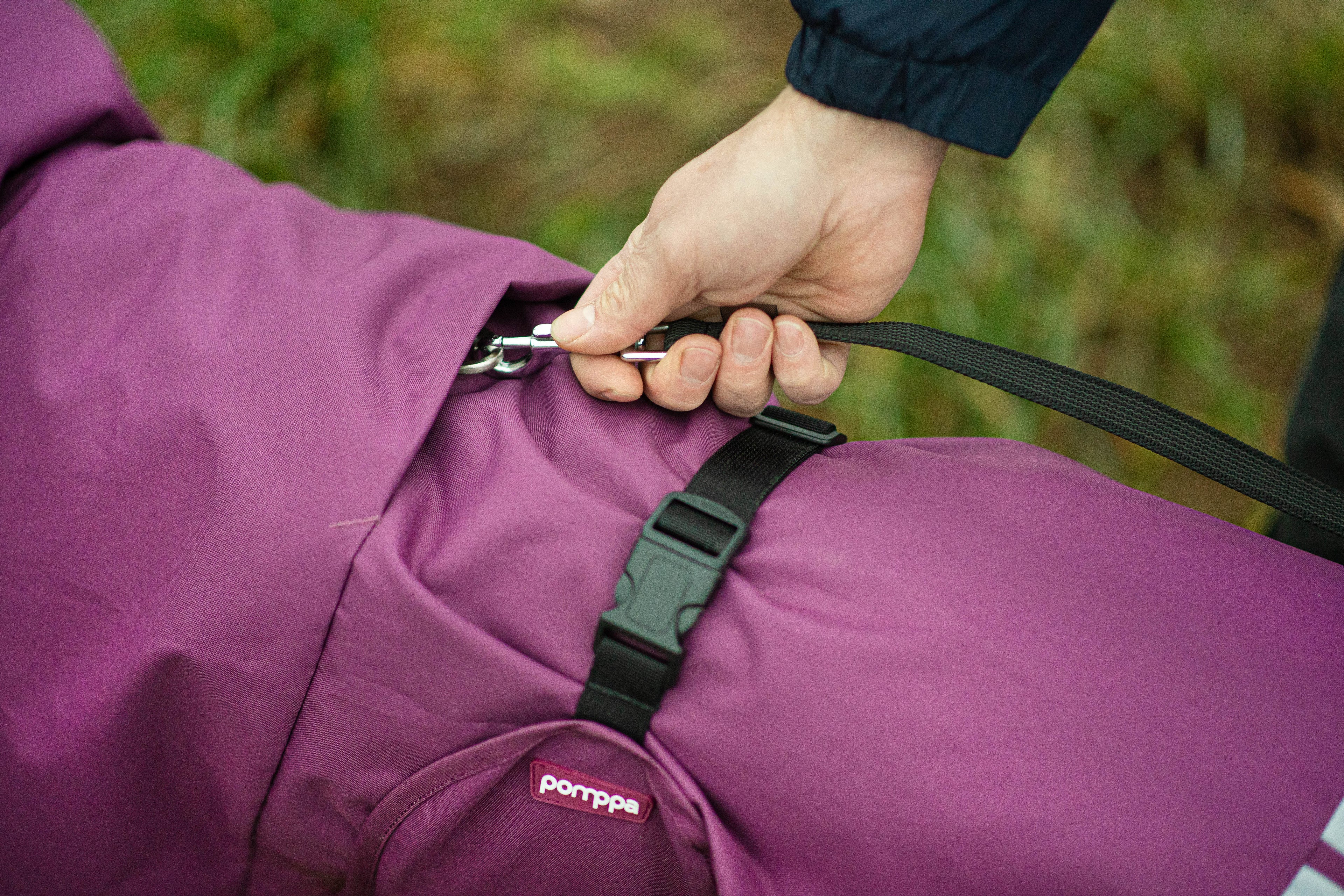 Pomppa Sade manteau imperméable pour chien Plum