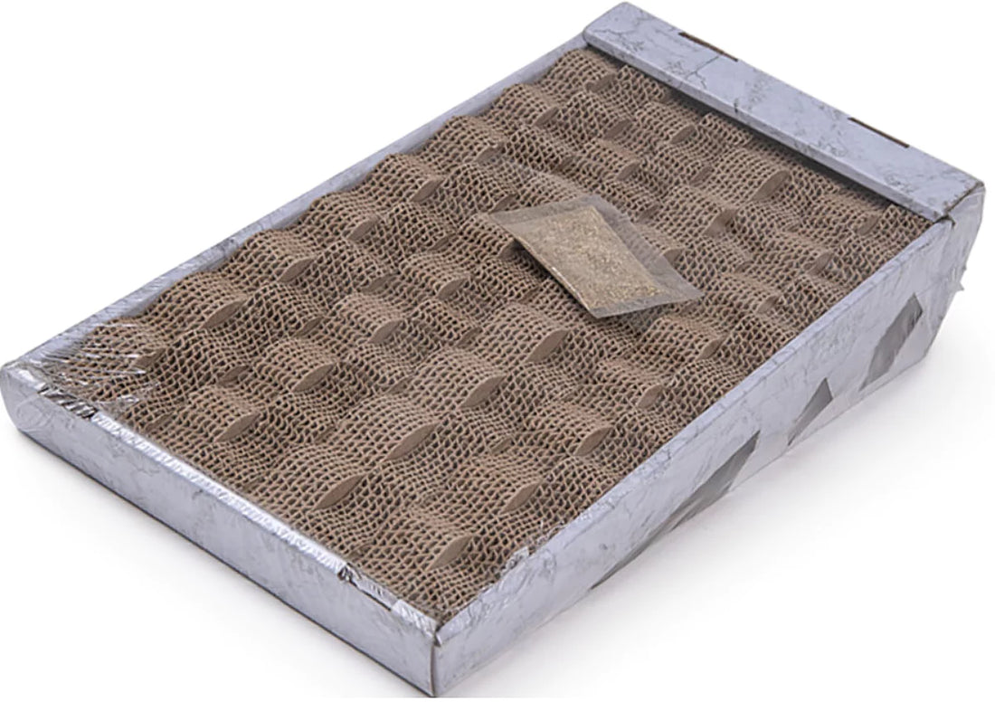 Grattoir pour chat en carton